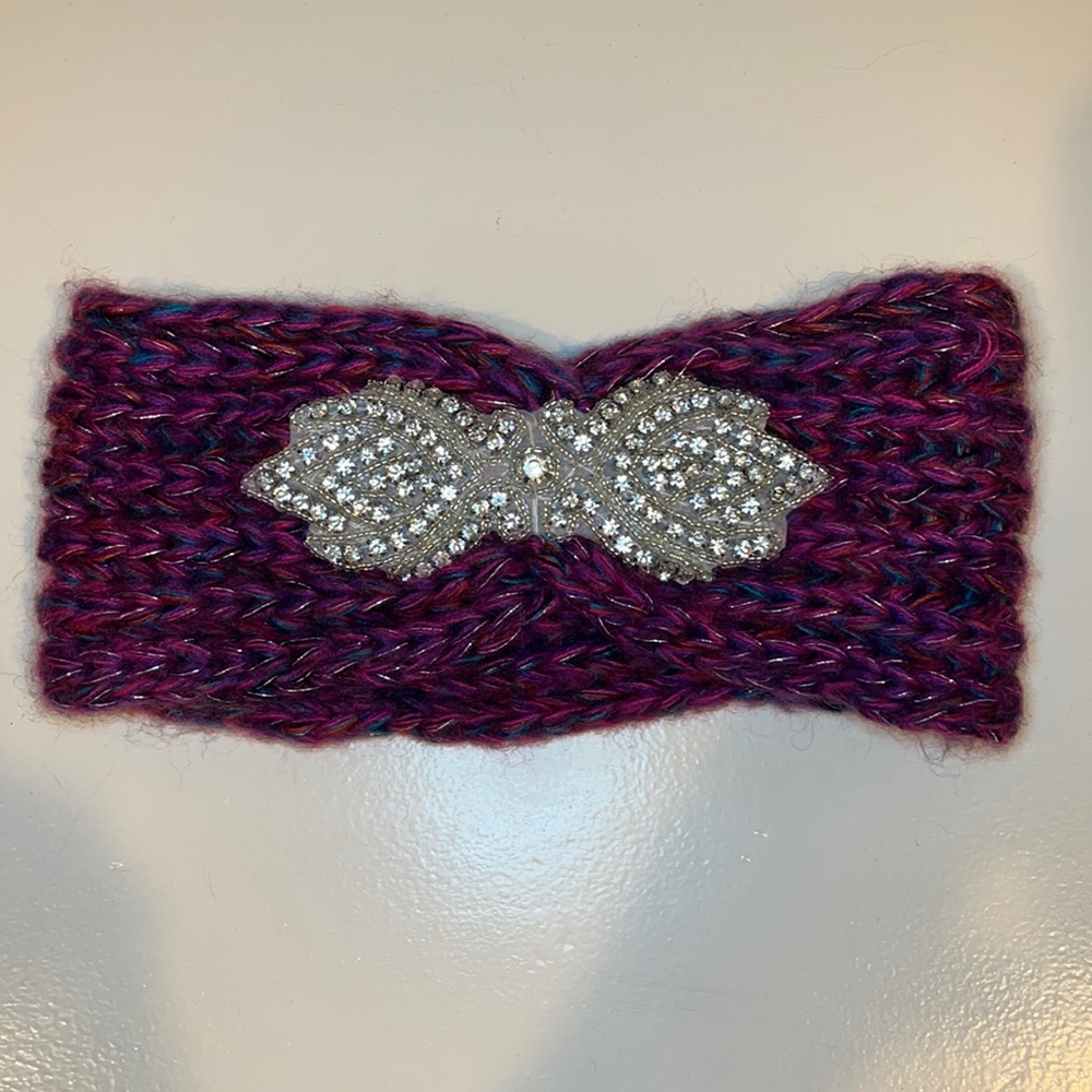 Multi color head warmer with diamond design.